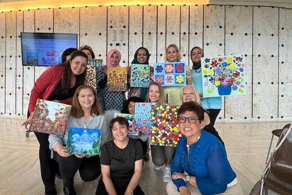 Art Exhibition 03-min